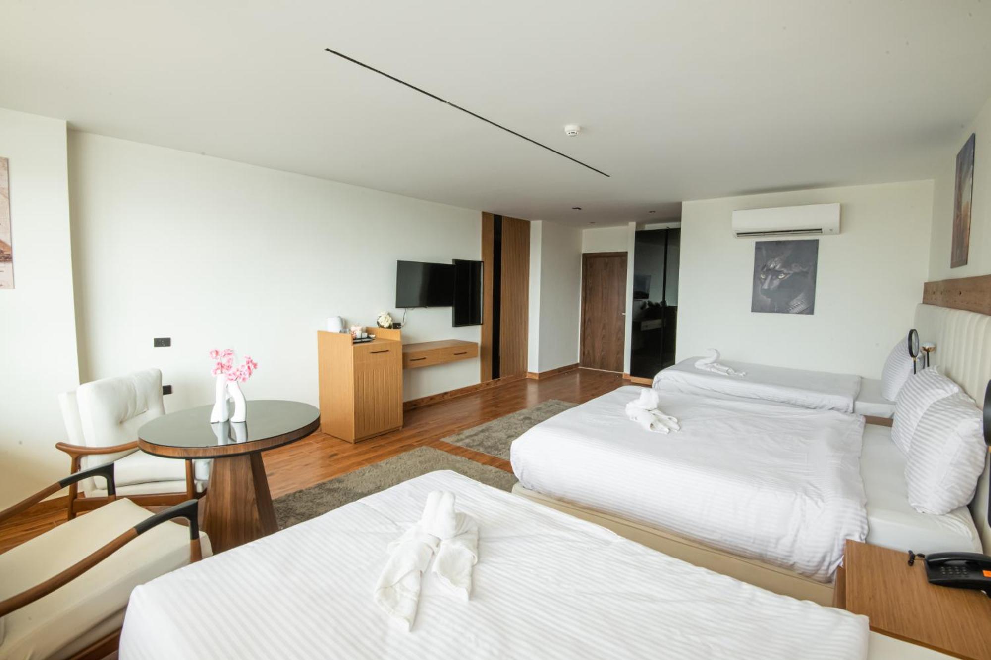 Superior Pyramids Inn Al Kawm al Akhdar Exterior photo